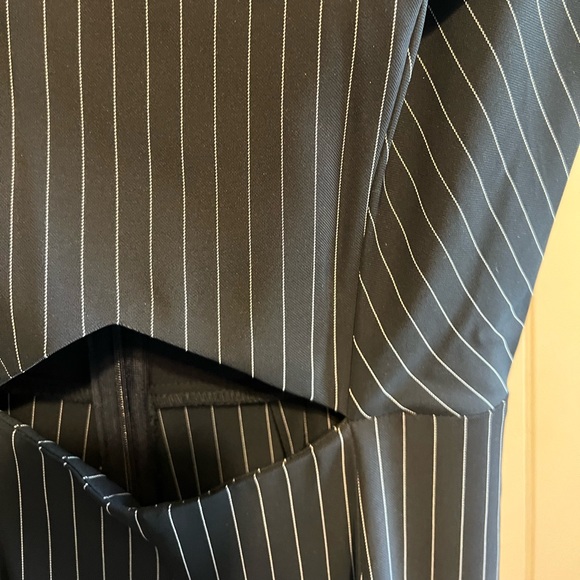 Gorgeous Forever 21 Navy Blue Pinstripe Bodysuit - Picture 7 of 9